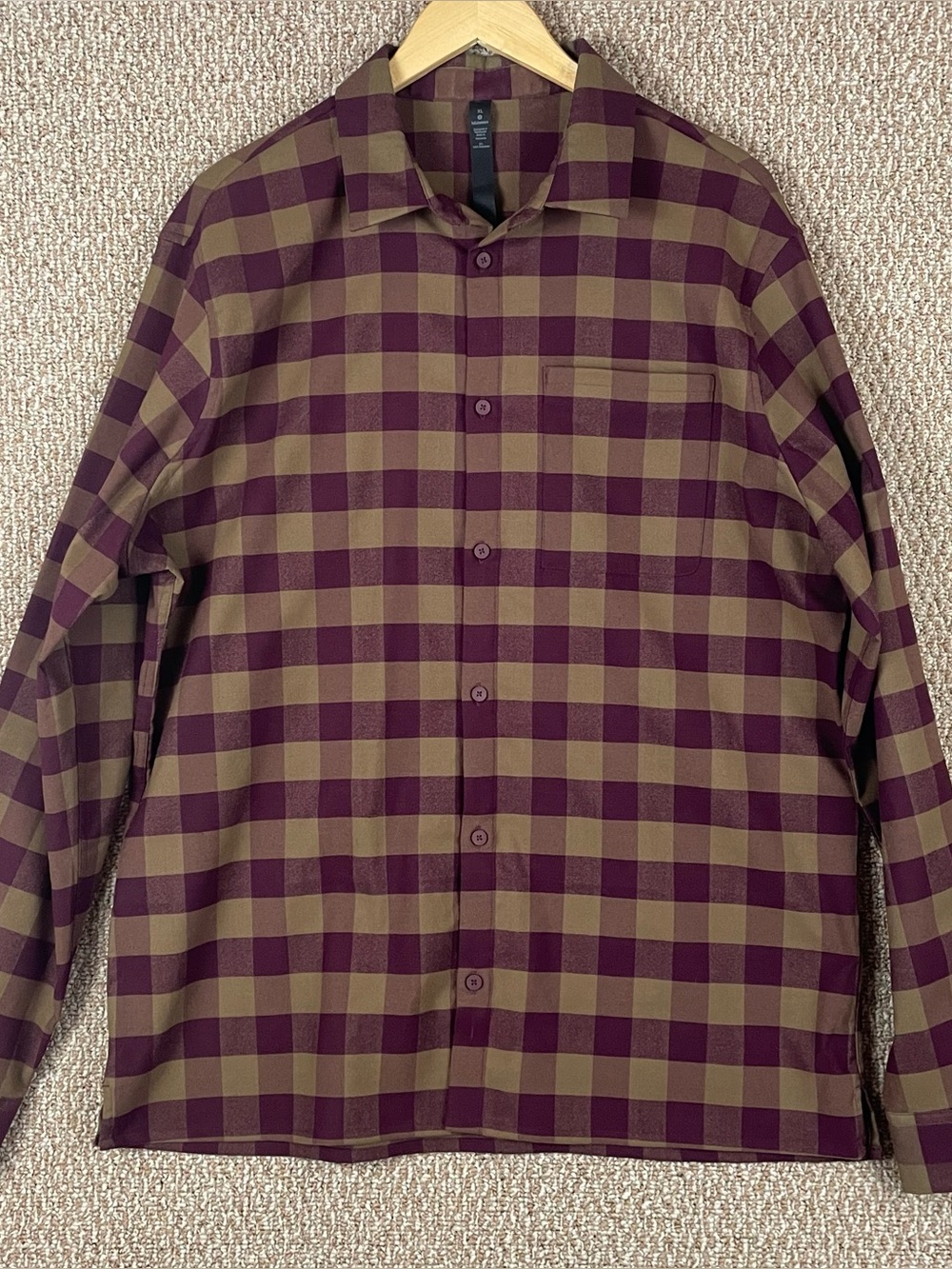 Lululemon Shirt Mens XL Beige Purple Plaid Mason Peaks Flannel Button Pocket D85